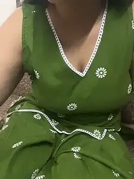 Stripchat Free Live Porn of Mia_Darling12