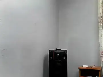 Stripchat Watch Live Sex Cams of Minike75
