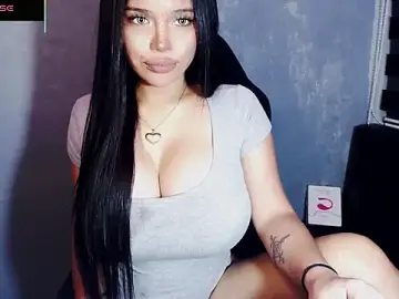 Stripchat Free Porn Cam of Miss_AberyaXx