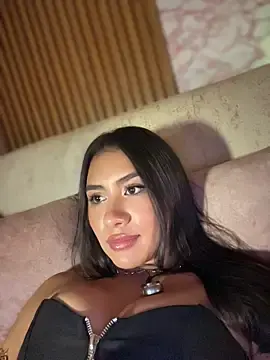 Stripchat Live Sex of Soy_Daniela
