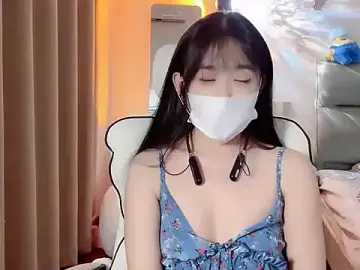 Stripchat Free Porn Cam of chunchun_2026