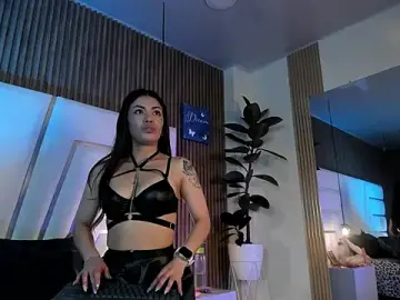 Stripchat Free Porn Cam of AmberRiivers_