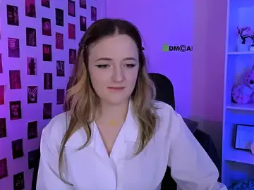 Stripchat Free Porn Cam of luna_berryy