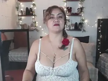 Stripchat Live Sex of missrosario_stepmoan