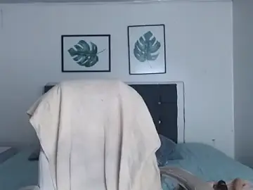 Stripchat Sex Chat of selena_yourmilf