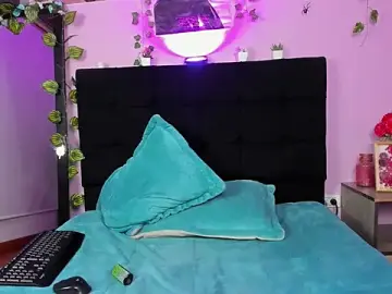 Stripchat Best live sex cam show of Makii_XOXO