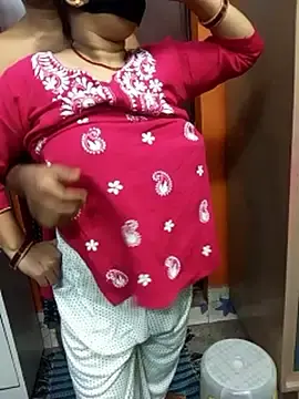 Stripchat Adult Webcam of Manjudear