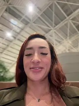 Stripchat Watch Live Sex Cams of ariiel_