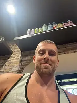 Stripchat Adult Webcam of Johnytrain