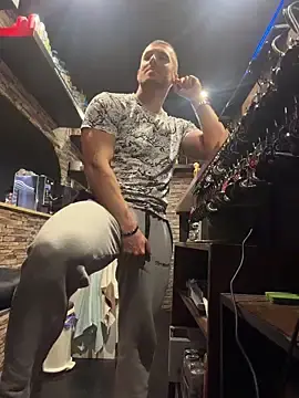 Stripchat Best live sex cam show of Johnytrain