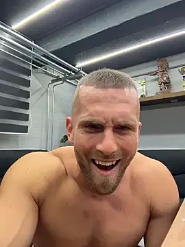 Stripchat Live Porn of Johnytrain
