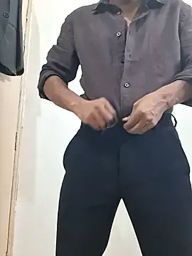Stripchat Free Porn Cam of Being_zaroon