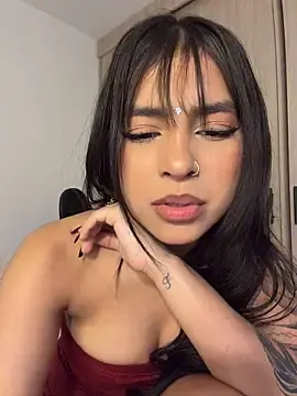 Stripchat Watch Live Sex Cams of Chel__