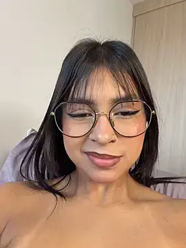 Stripchat Live Sex Cam of Chel__