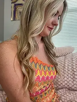 Stripchat Adult Webcams of LoveShae_