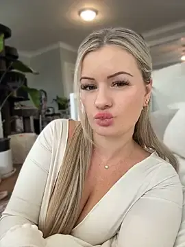 Stripchat Adult Webcams of LoveShae_