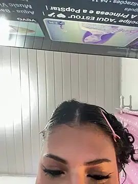 Stripchat Live Sex of lulubratzz