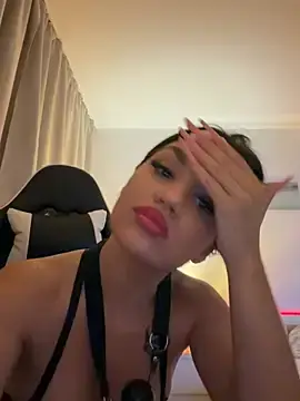 Stripchat Free Porn Cam of JustLora
