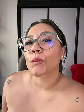Stripchat Free Live Porn of ValeryGrey