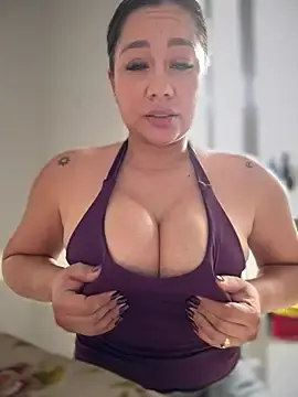 Stripchat Sex Cam of ValeryGrey