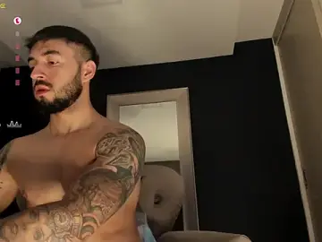 Stripchat Sex Cam of MarkWalker__