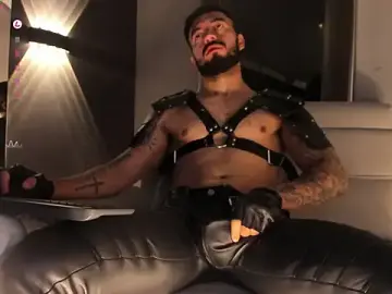 Stripchat Live Porn of MarkWalker__