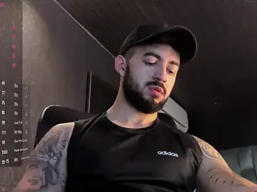 Stripchat Free Live Porn of MarkWalker__