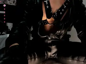 Stripchat Free Live Porn of MarkWalker__
