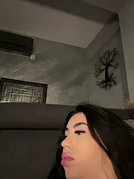 Stripchat Live Sex Cam of Andrestarr