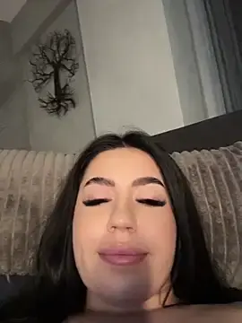 Stripchat Live Sex Cam of Andrestarr