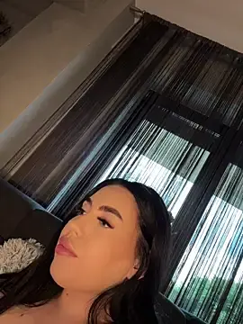 Stripchat Live Sex Cam of Andrestarr