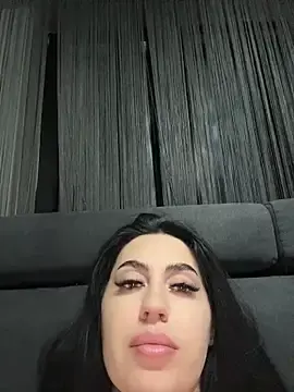 Stripchat Live Sex Cam of Andrestarr