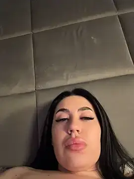Stripchat Live Sex Cam of Andrestarr