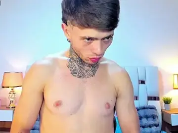 Stripchat Best live sex cam show of Zeus_damian21