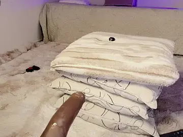 Stripchat Live Porn of Madeline_Dreams