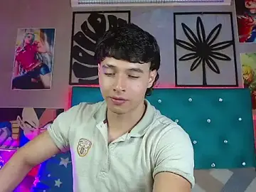 Stripchat Live Sex Cam of LiamAndrewzz