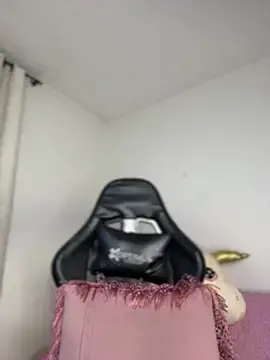 Stripchat Free Live Porn of Miaa_love6969