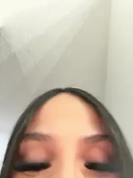 Stripchat Free Live Porn of Miaa_love6969