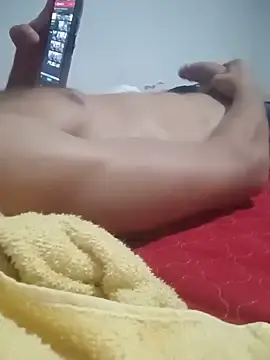 Stripchat Watch Live Sex Cams of helliel