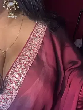 Stripchat Sex Cam of mEhAK_________