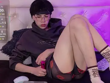 Stripchat Live Sex of Kim_Adrien