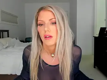 Stripchat Sex Cam of Kymmmy