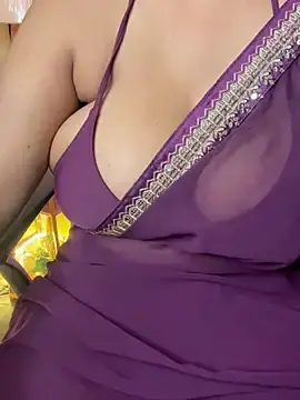 Stripchat Live Sex Cam of Sexy_Evelynn