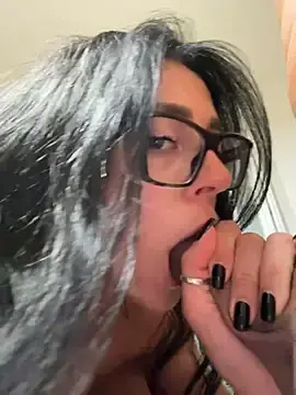 Stripchat Best Webcam of alibi_room