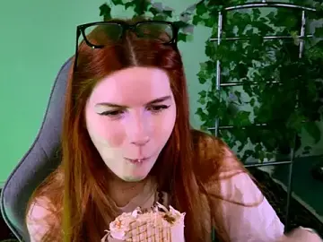 Stripchat Live Porn of AliceCUNTach