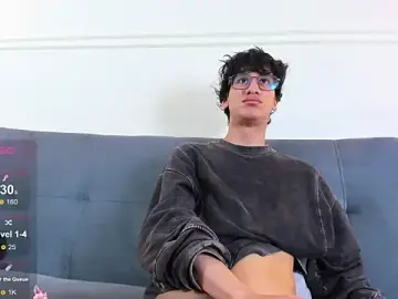 Stripchat Live Porn of Cum_hunters