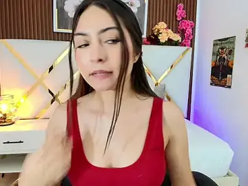 Stripchat Free Porn Cam of Emelie_Ch1