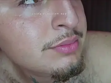 Stripchat Free Porn Cam of djsex_yerknox
