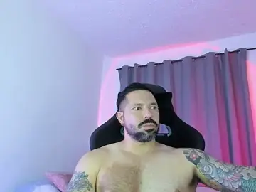 Stripchat Nude Webcam of Pierre_Vidal