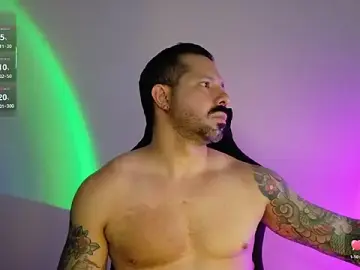 Stripchat Best live sex cam show of Pierre_Vidal